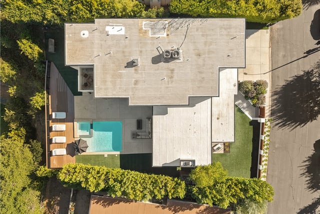 3516 Terrace View Drive, Encino, CA 91436 — photo 37 of 39
