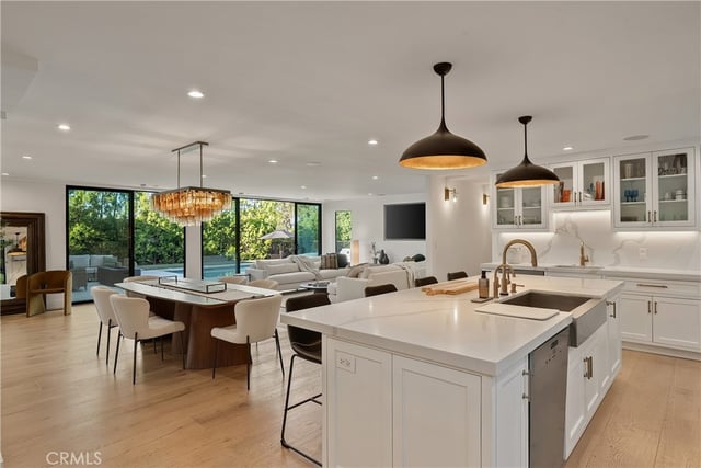 3516 Terrace View Drive, Encino, CA 91436 — photo 8 of 39