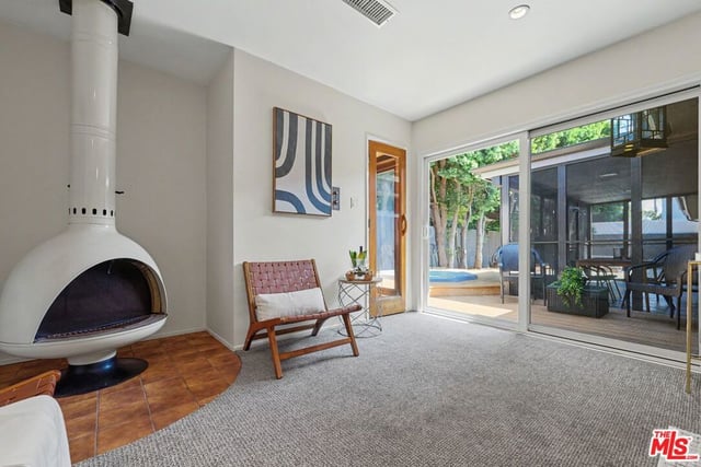 4334 Huntley Avenue, Culver City, CA 90230 — photo 15 of 22
