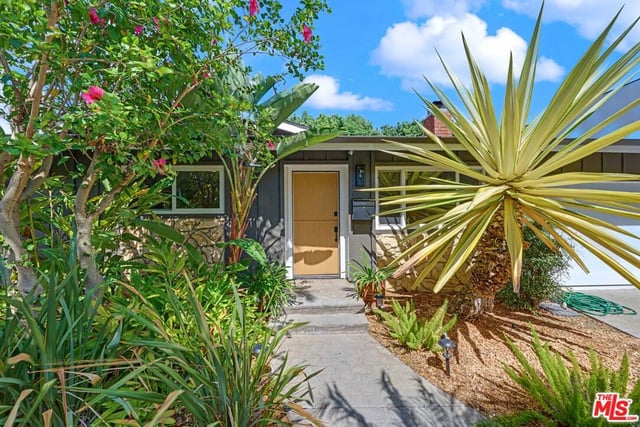 4334 Huntley Avenue, Culver City, CA 90230 — photo 2 of 22