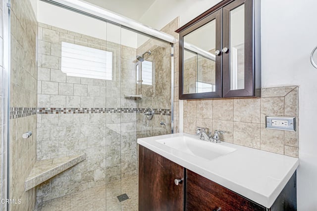 1749 N Edgemont Street, Los Angeles, CA 90027 — photo 11 of 17