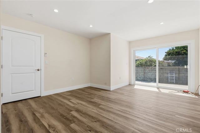 10517 Cimarron, Los Angeles, CA 90047 — photo 8 of 23
