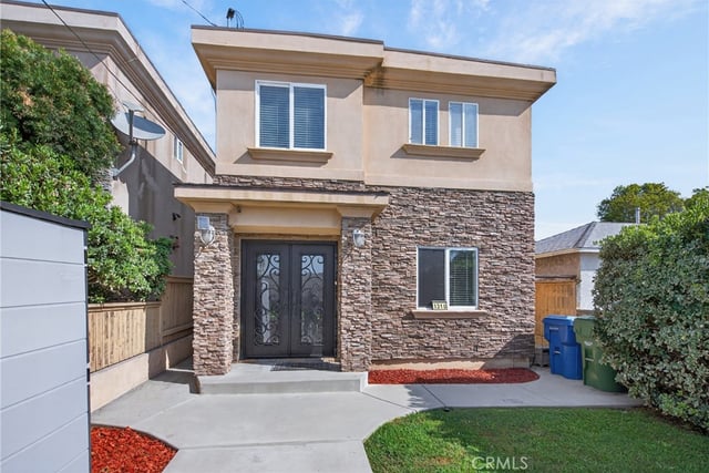1310 W 1st, San Pedro, CA 90732 — photo 2 of 17