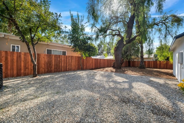5547 Shoup, Woodland Hills, CA 91367 — photo 39 of 42