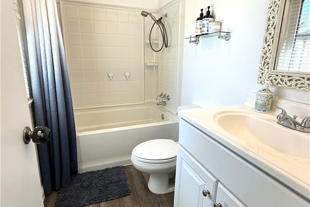 9000 Vanalden Avenue 158, Northridge, CA 91324 — photo 19 of 32