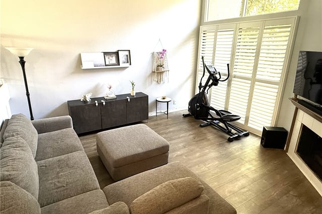 9000 Vanalden Avenue 158, Northridge, CA 91324 — photo 5 of 32