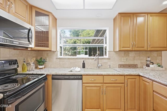 1242 Crestlake Avenue, Ventura, CA 93004 — photo 24 of 50