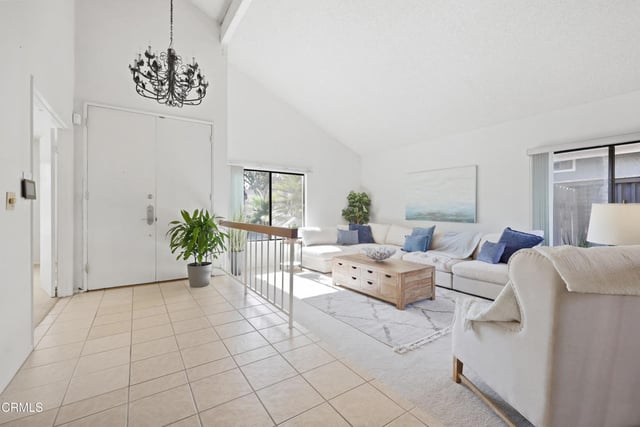 1242 Crestlake Avenue, Ventura, CA 93004 — photo 5 of 50