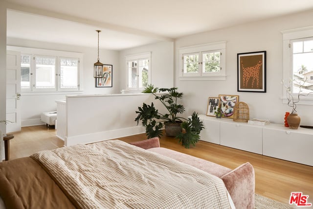 129 N St Andrews Place, Los Angeles, CA 90004 — photo 31 of 42