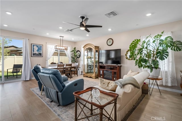 5609 W K13, Lancaster, CA 93536 — photo 8 of 37
