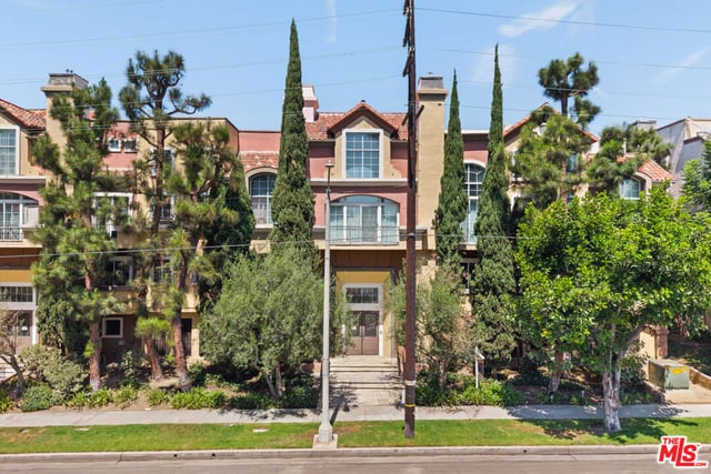 7101 La Tijera Boulevard J201, Los Angeles, CA 90045 — photo 2 of 19