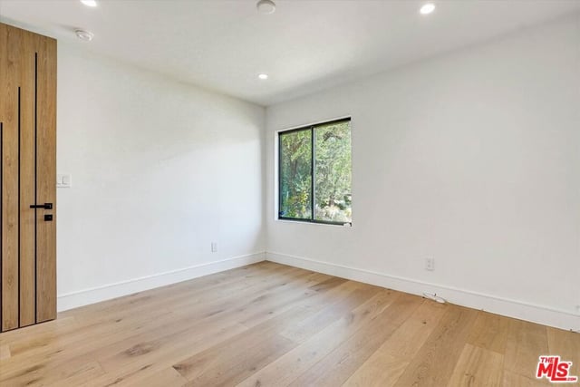3855 Corbin Avenue, Los Angeles, CA 91356 — photo 30 of 34