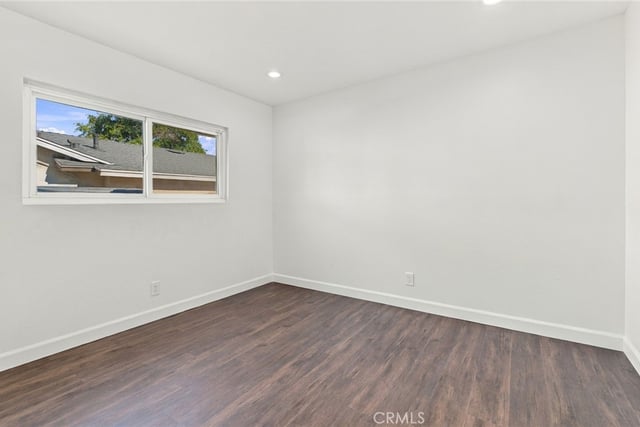 24361 Wabuska, Newhall, CA 91321 — photo 20 of 31