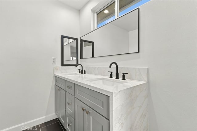 24361 Wabuska, Newhall, CA 91321 — photo 27 of 31