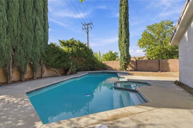 24361 Wabuska, Newhall, CA 91321 — photo 28 of 31