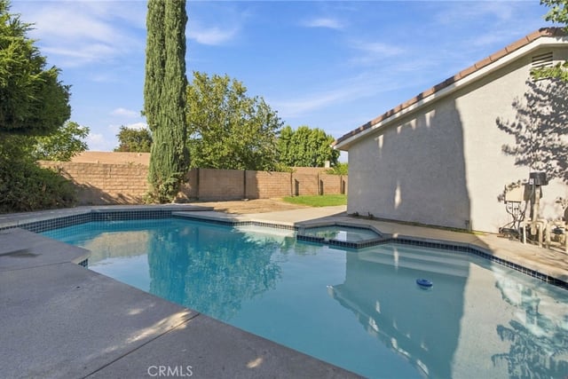 24361 Wabuska, Newhall, CA 91321 — photo 29 of 31