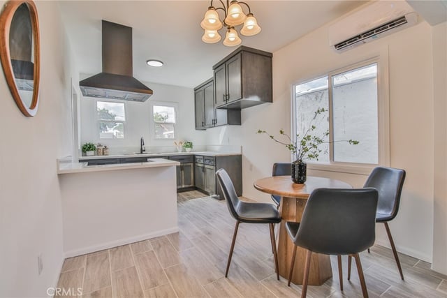 2512 W 60th Street, Los Angeles, CA 90043 — photo 12 of 37