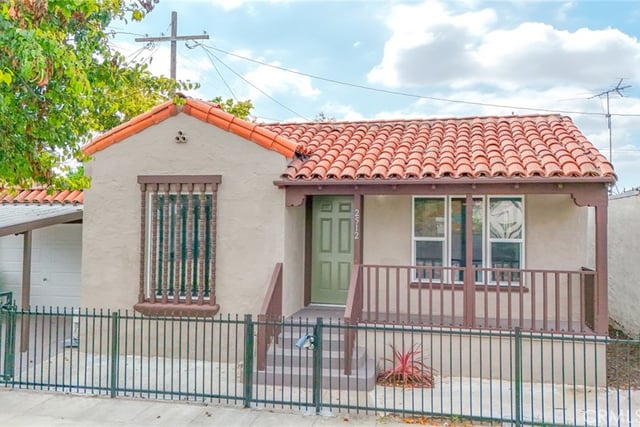 2512 W 60th Street, Los Angeles, CA 90043 — photo 2 of 37