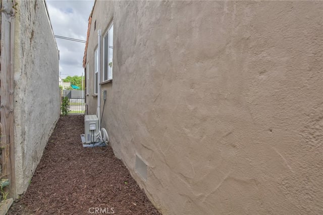2512 W 60th Street, Los Angeles, CA 90043 — photo 30 of 37