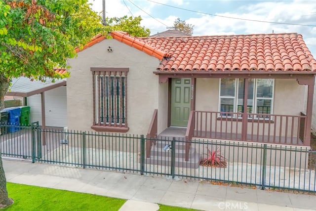 2512 W 60th Street, Los Angeles, CA 90043 — photo 4 of 37