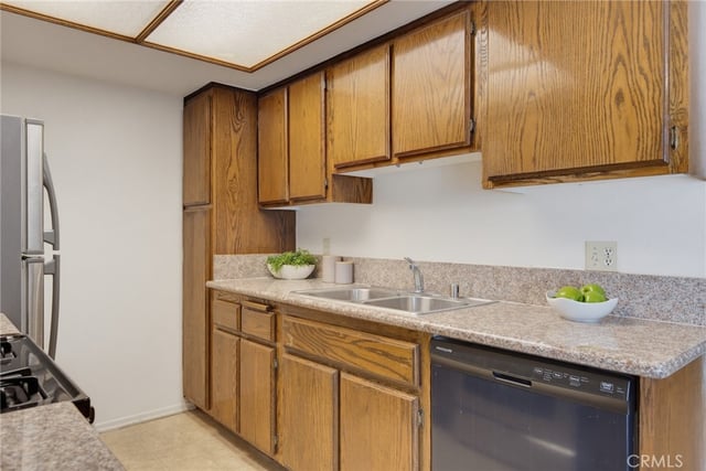 77 N Michigan Avenue 15, Pasadena, CA 91106 — photo 10 of 27