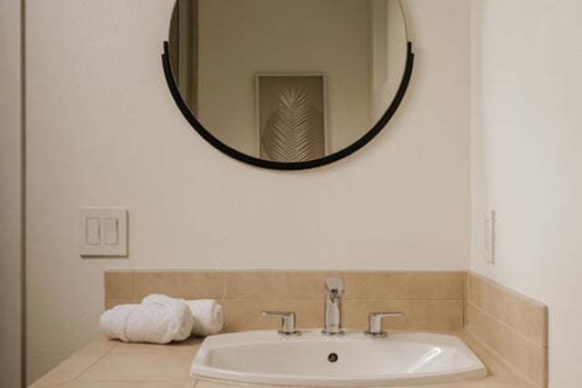 1524 11th Street E, Santa Monica, CA 90401 — photo 23 of 28