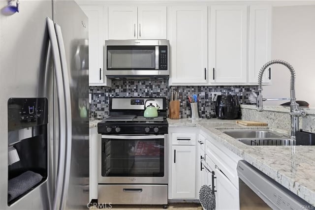 18530 Hatteras Street 337, Tarzana, CA 91356 — photo 12 of 32