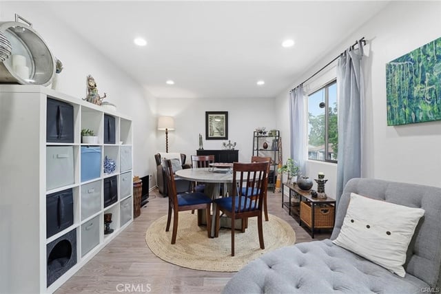 18530 Hatteras Street 337, Tarzana, CA 91356 — photo 3 of 32
