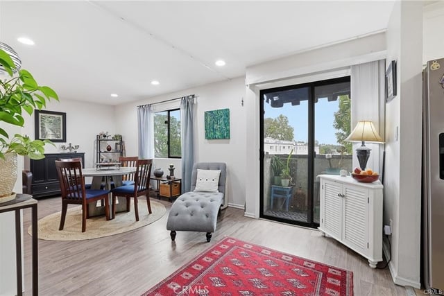 18530 Hatteras Street 337, Tarzana, CA 91356 — photo 7 of 32