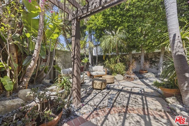 540 Dryad Road, Los Angeles, CA 90402 — photo 5 of 60