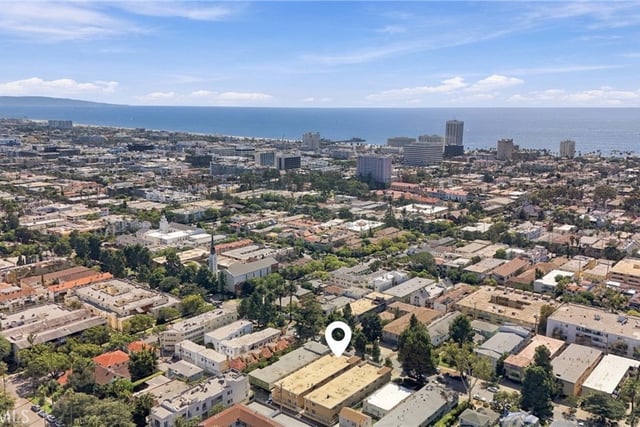 933 11th Street 9, Santa Monica, CA 90403 — photo 6 of 22