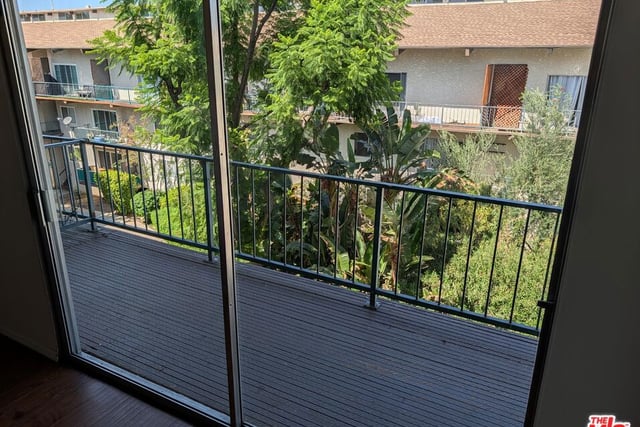 5460 White Oak Avenue E338, Los Angeles, CA 91316 — photo 9 of 20