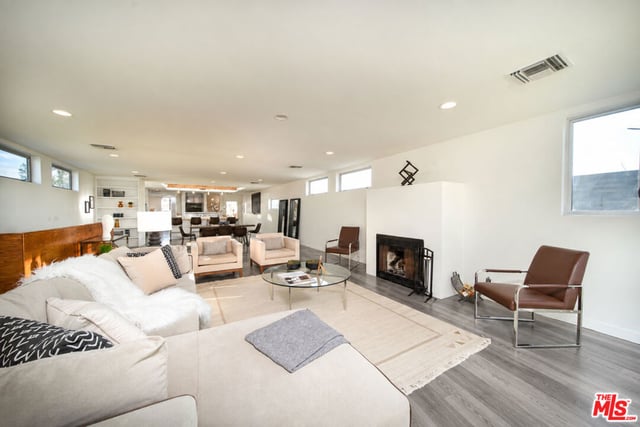 46 Rose Avenue, Los Angeles, CA 90291 — photo 17 of 56
