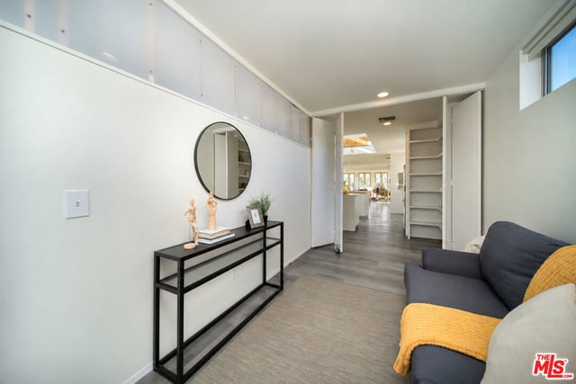 46 Rose Avenue, Los Angeles, CA 90291 — photo 24 of 56