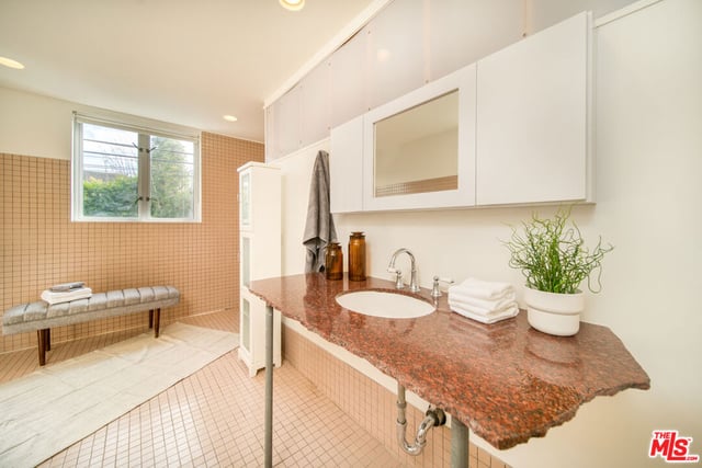 46 Rose Avenue, Los Angeles, CA 90291 — photo 31 of 56