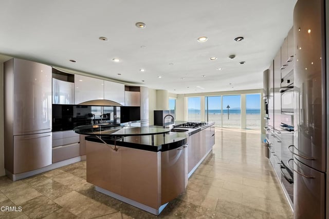 4015 Ocean Drive, Oxnard, CA 93035 — photo 14 of 46
