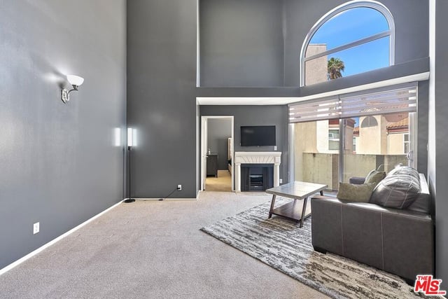 620 S Gramercy Place 432, Los Angeles, CA 90005 — photo 18 of 64