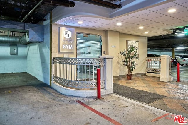 620 S Gramercy Place 432, Los Angeles, CA 90005 — photo 49 of 64
