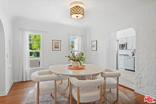924 E Glenoaks Boulevard, Glendale, CA 91207 — photo 10 of 58