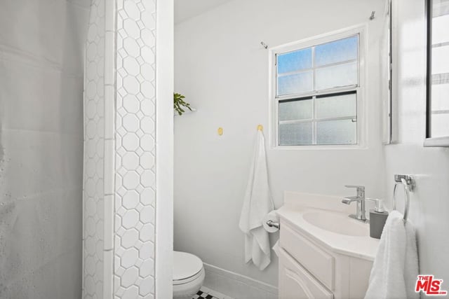 924 E Glenoaks Boulevard, Glendale, CA 91207 — photo 18 of 58