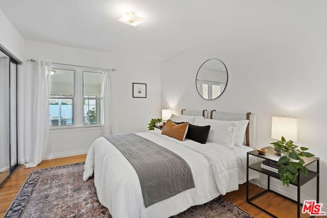 924 E Glenoaks Boulevard, Glendale, CA 91207 — photo 19 of 58