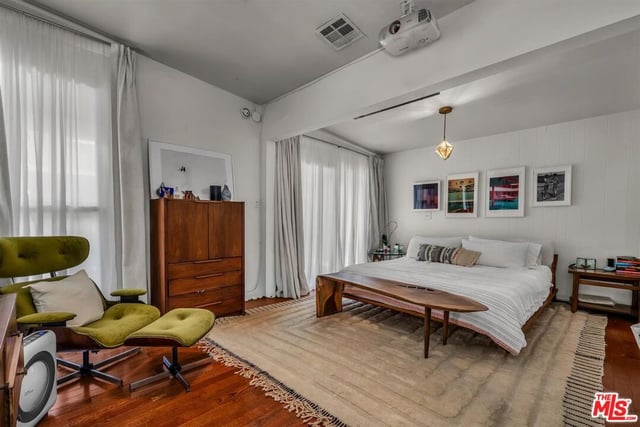 2652 N Beachwood Drive, Los Angeles, CA 90068 — photo 11 of 42