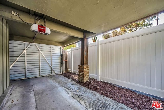 2652 N Beachwood Drive, Los Angeles, CA 90068 — photo 34 of 42