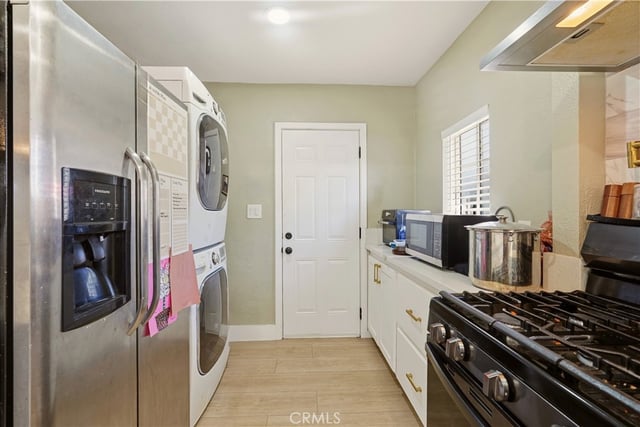 13737 Mercer, Pacoima, CA 91331 — photo 10 of 31