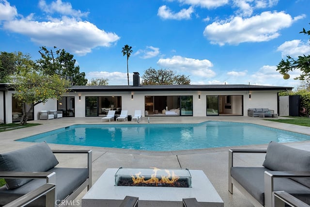 5330 Dubois Avenue, Woodland Hills, CA 91367 — photo 56 of 63