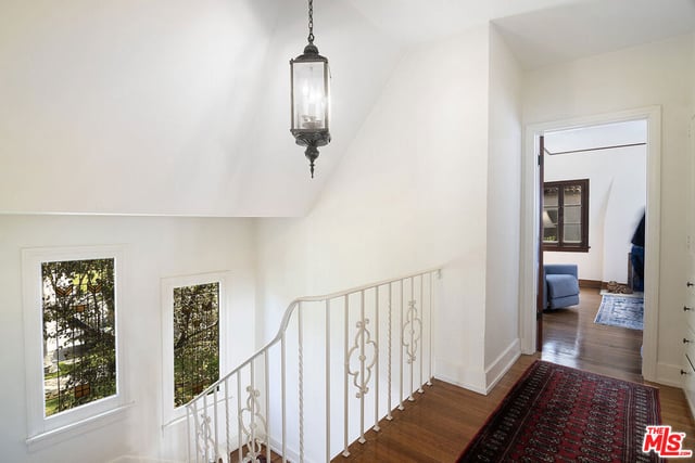 531 N June Street, Los Angeles, CA 90004 — photo 17 of 32