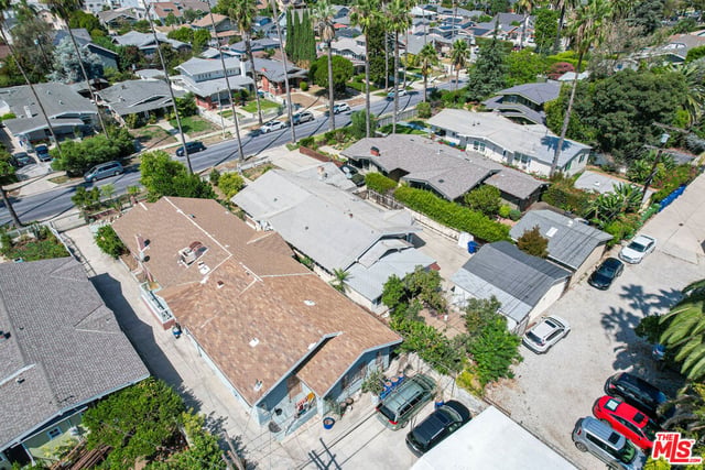 154 S Hobart Boulevard, Los Angeles, CA 90004 — photo 2 of 32