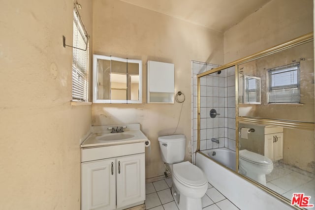 154 S Hobart Boulevard, Los Angeles, CA 90004 — photo 20 of 32