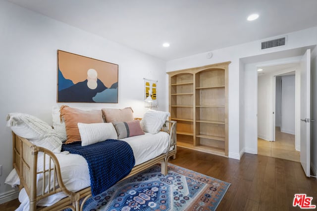 330 W California Boulevard 101, Pasadena, CA 91105 — photo 30 of 49