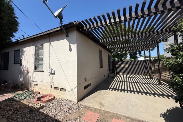 12020 Ocean Park, Los Angeles, CA 90064 — photo 12 of 16